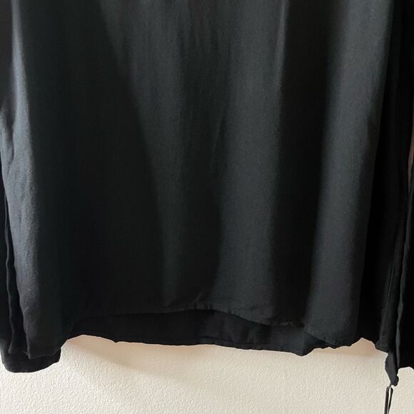 Michael Lauren V Neck Bell Sleeve Black Long Sleeve Top size medium‎ NWT - Picture 4 of 10